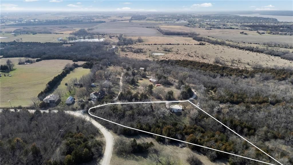 4440 Lakeside Drive — photo 48