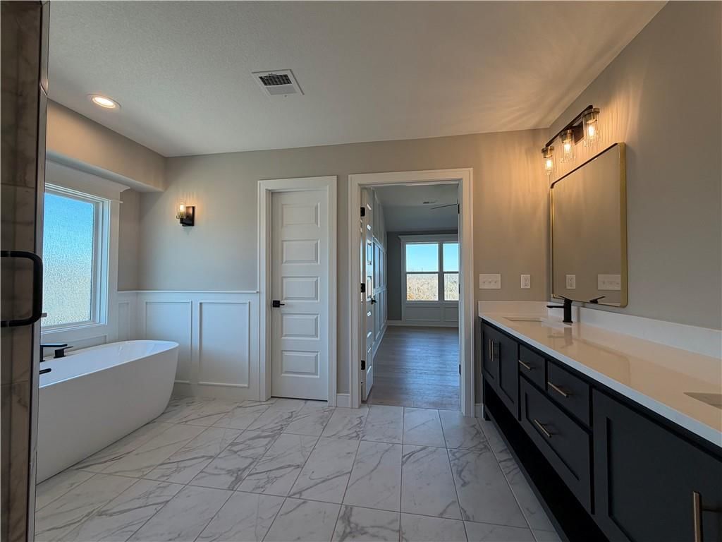 22364 W 90th Terrace — photo 33