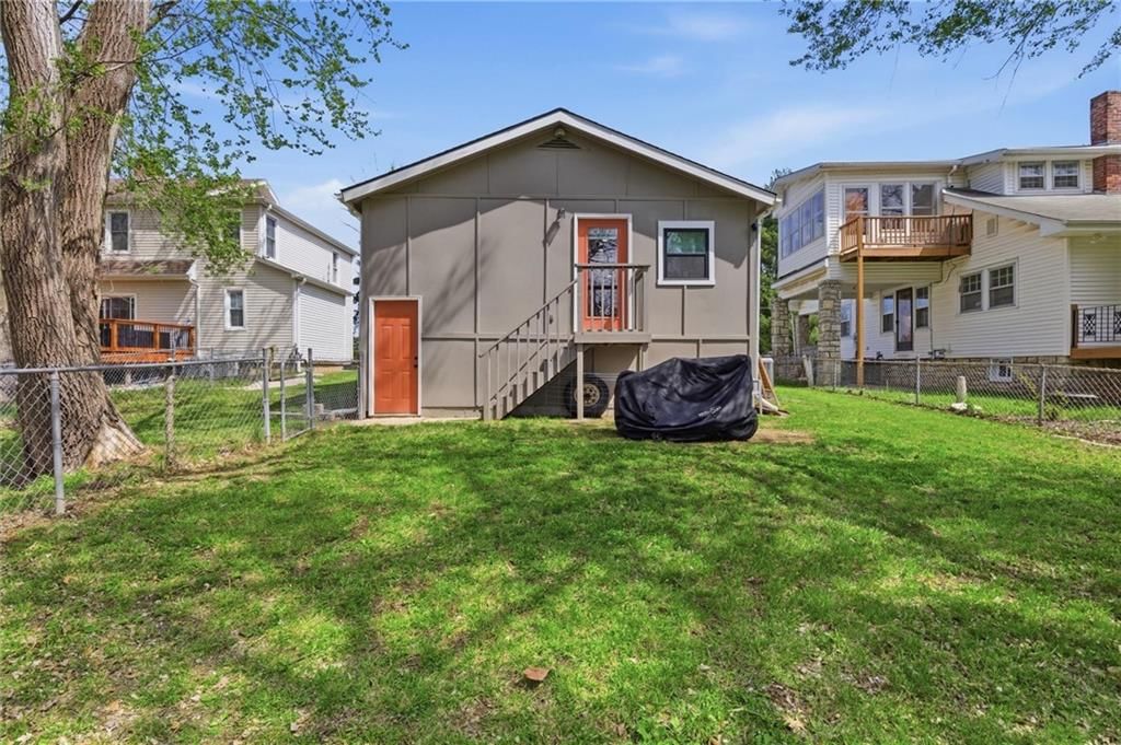 232 Old Orchard Street — photo 37
