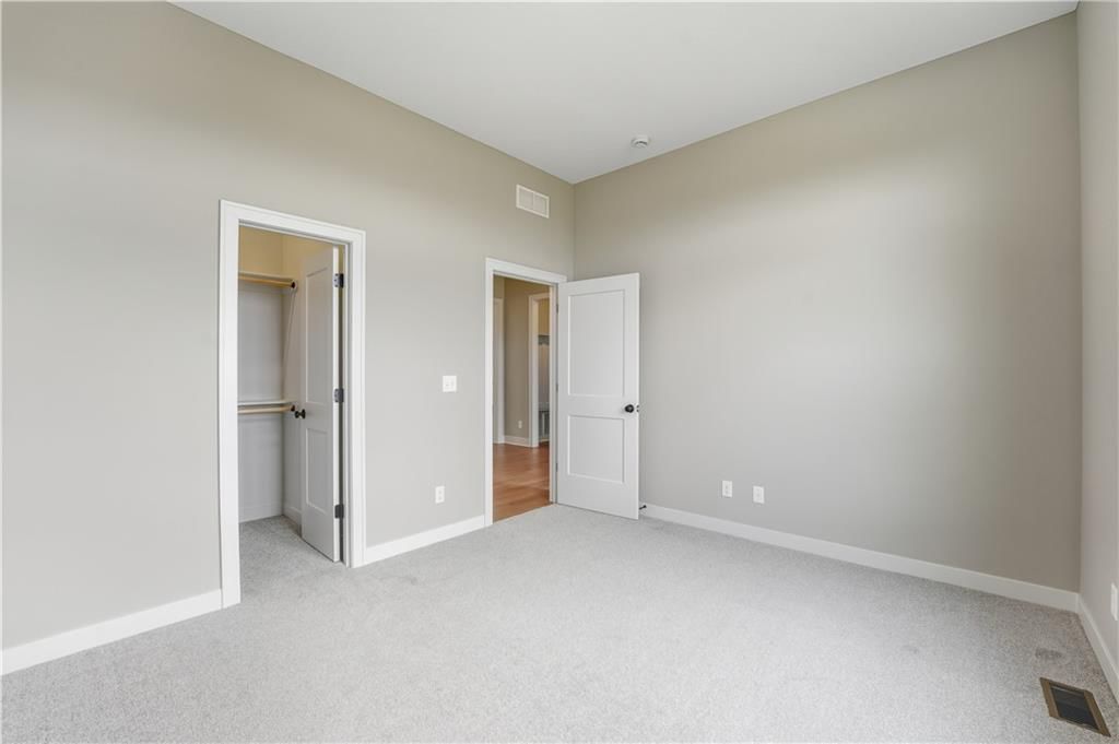 10511 N Liberty Street — photo 14