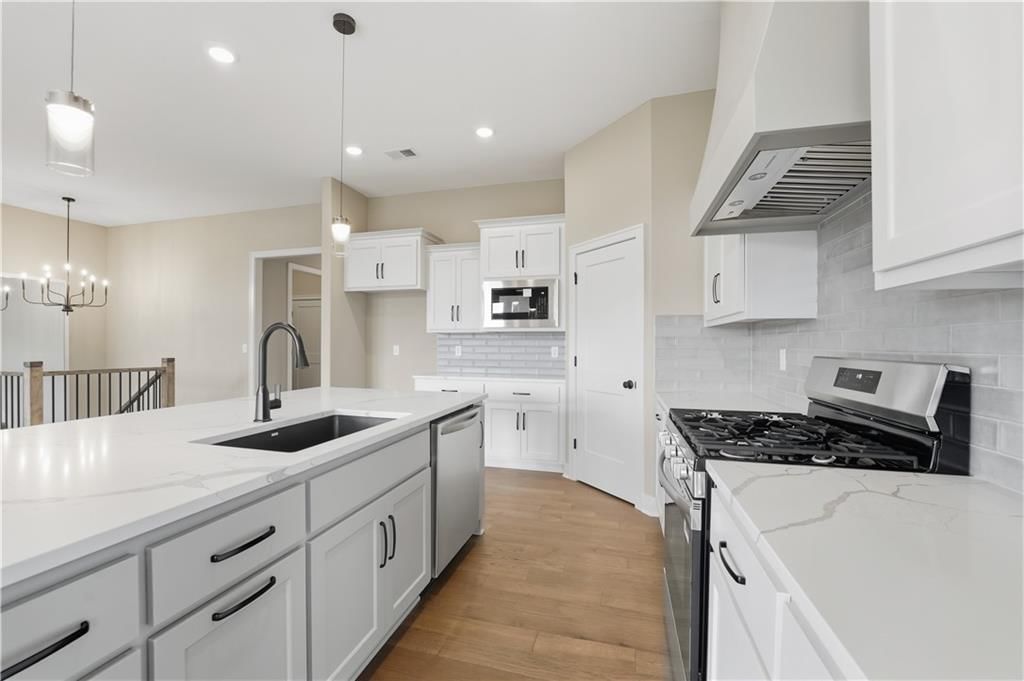 10511 N Liberty Street — photo 25
