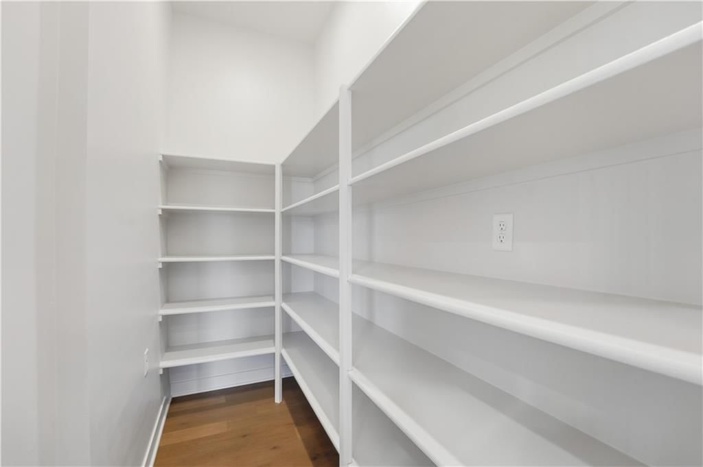 10511 N Liberty Street — photo 26