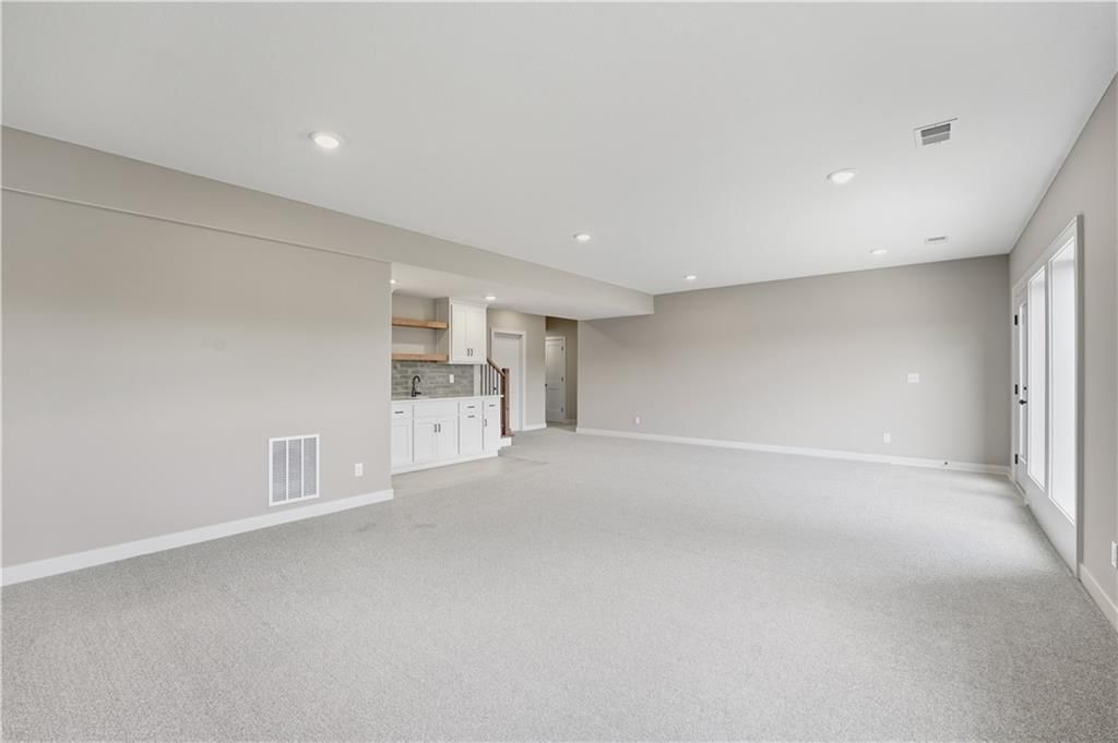 10511 N Liberty Street — photo 38
