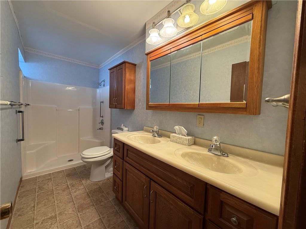 792 S 196th Street — photo 17