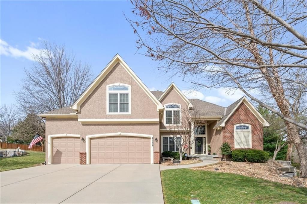 21206 W 82nd Street, Lenexa, KS