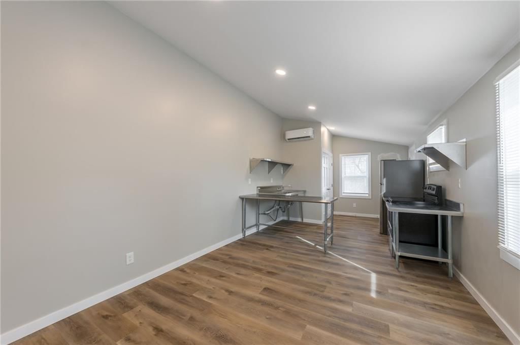 2023 College Avenue — photo 5