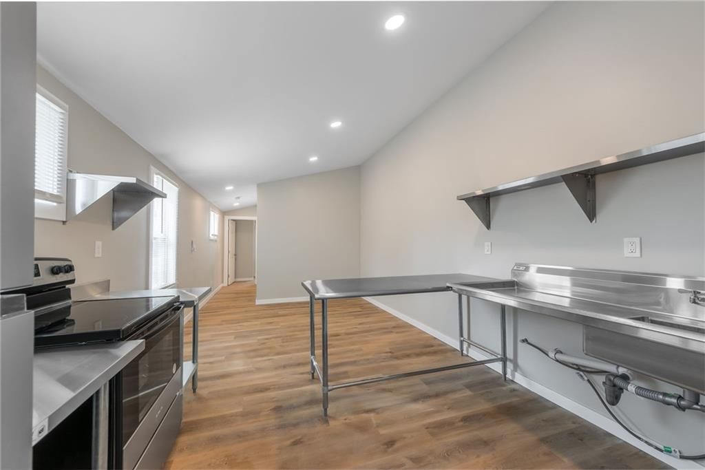 2023 College Avenue — photo 8