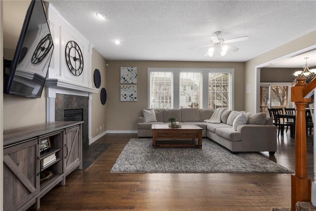 21613 W 61st Street — photo 4