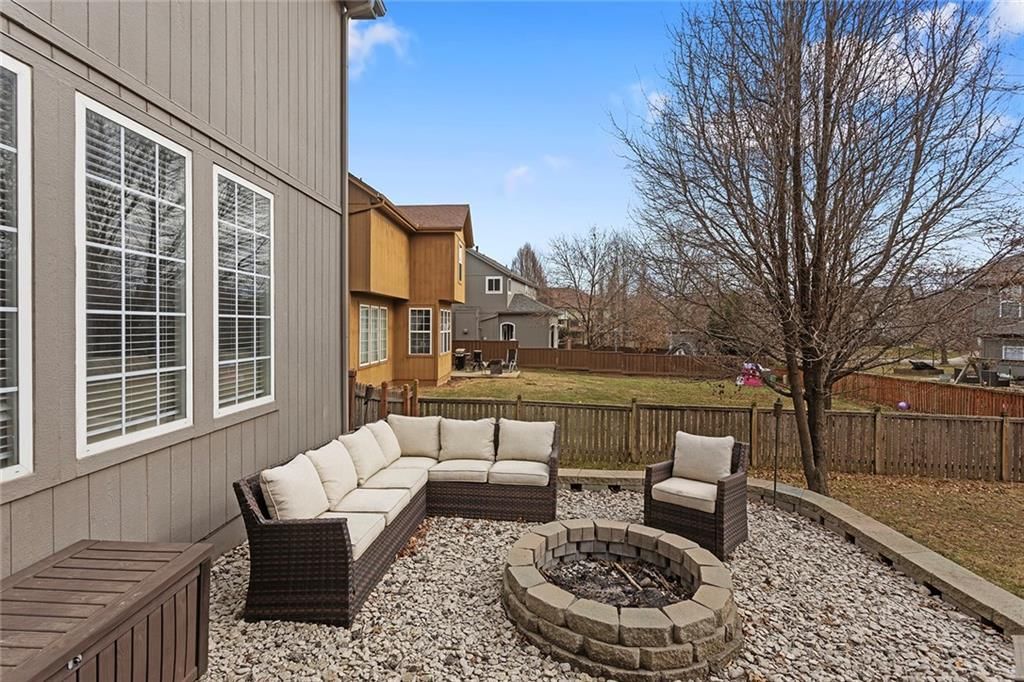 21613 W 61st Street — photo 36