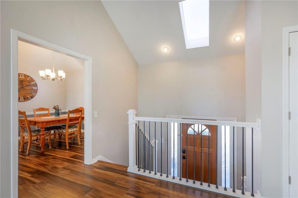 113 SE Bristol Drive — photo 4