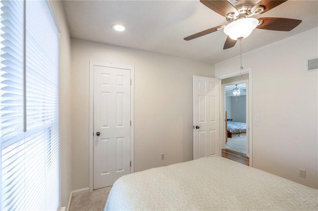 113 SE Bristol Drive — photo 17