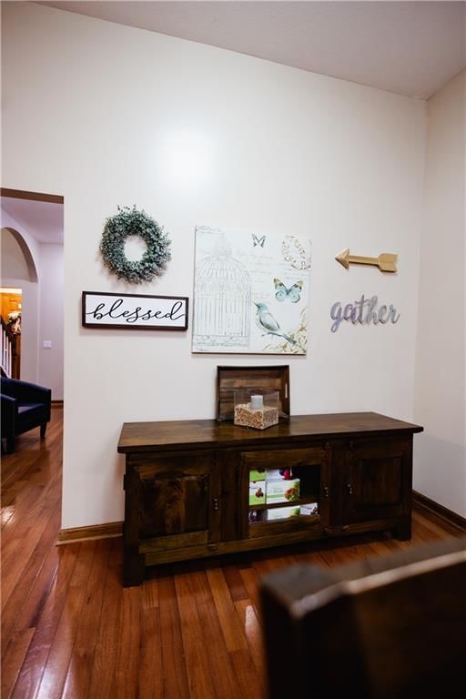 4912 Corinth Drive — photo 8