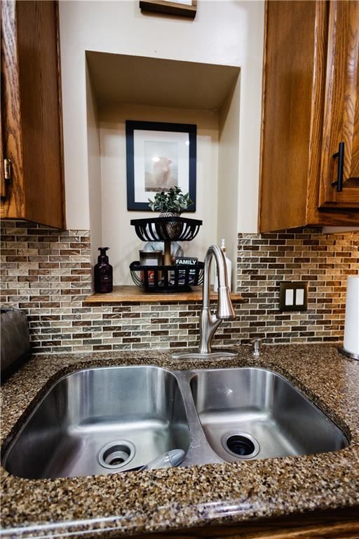 4912 Corinth Drive — photo 19