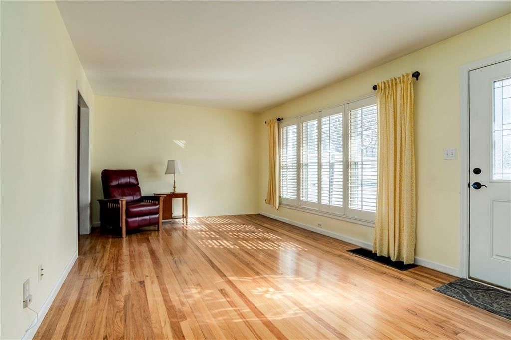 6200 Russell Street — photo 15