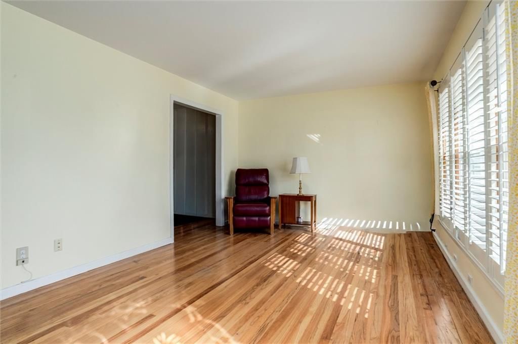 6200 Russell Street — photo 16