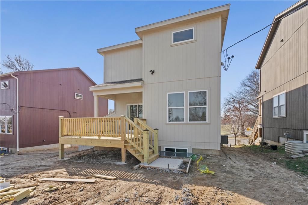 1118 Armstrong Avenue — photo 3