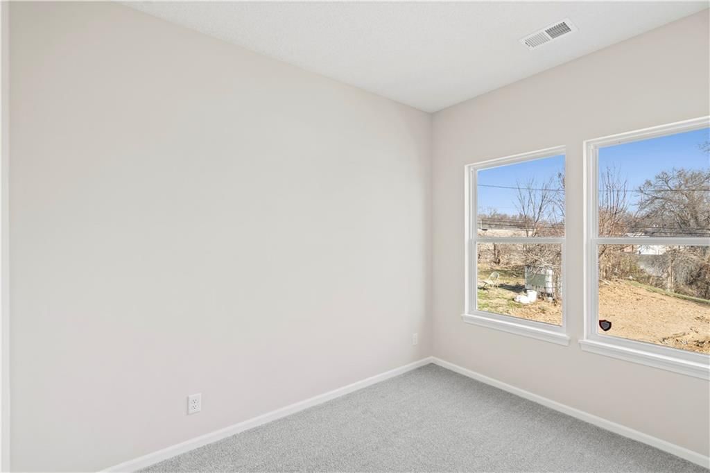 1118 Armstrong Avenue — photo 18