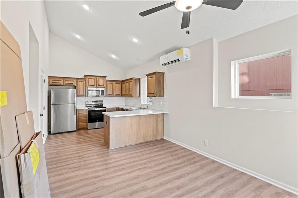 1118 Armstrong Avenue — photo 29