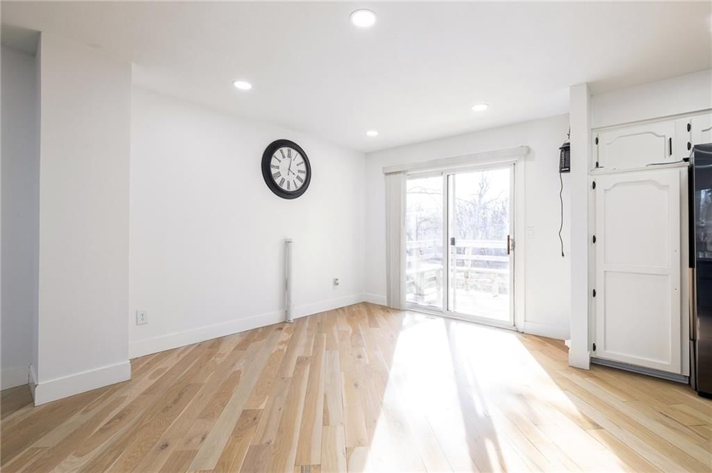 9118 Robinson Street — photo 15