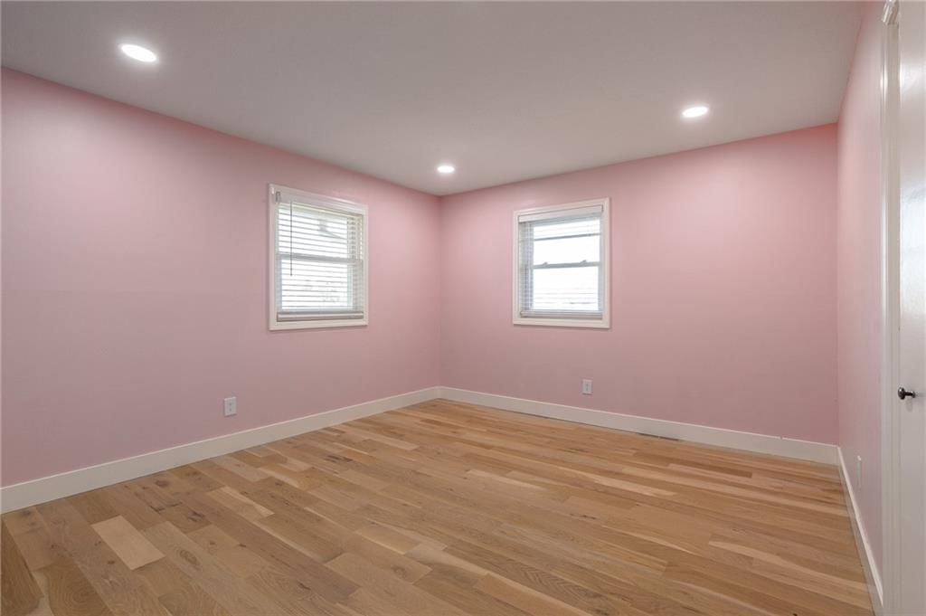 9118 Robinson Street — photo 19