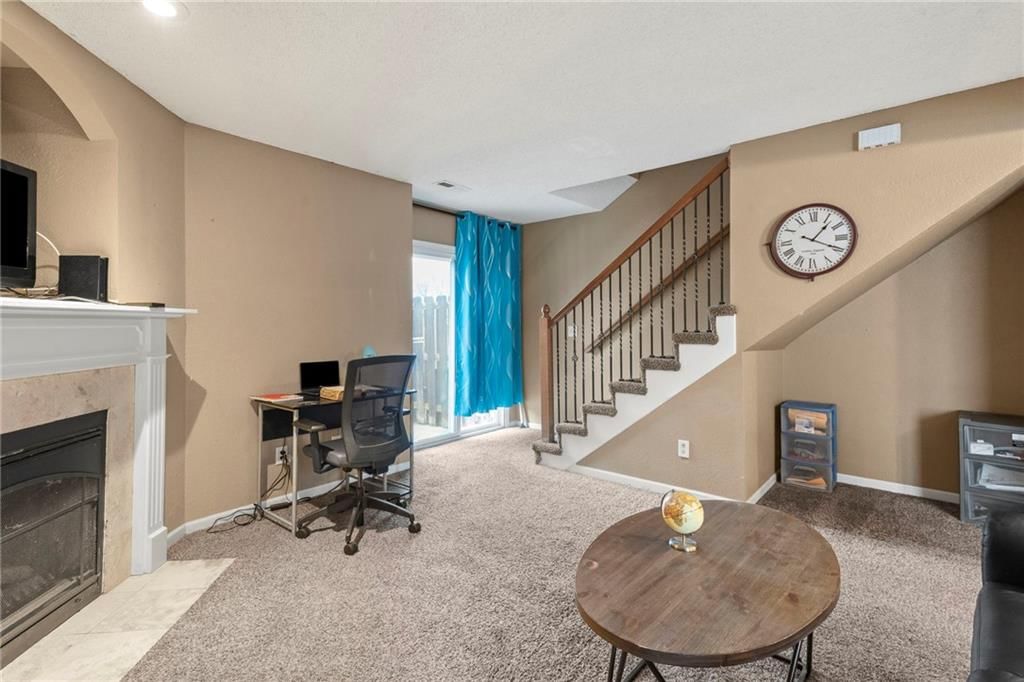 10547 E 46th Terrace — photo 8