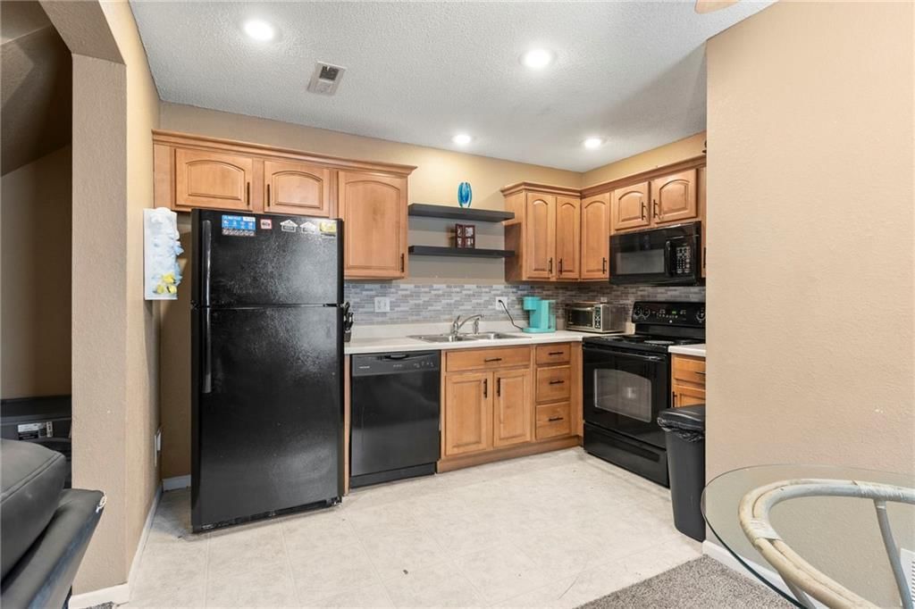 10547 E 46th Terrace — photo 14