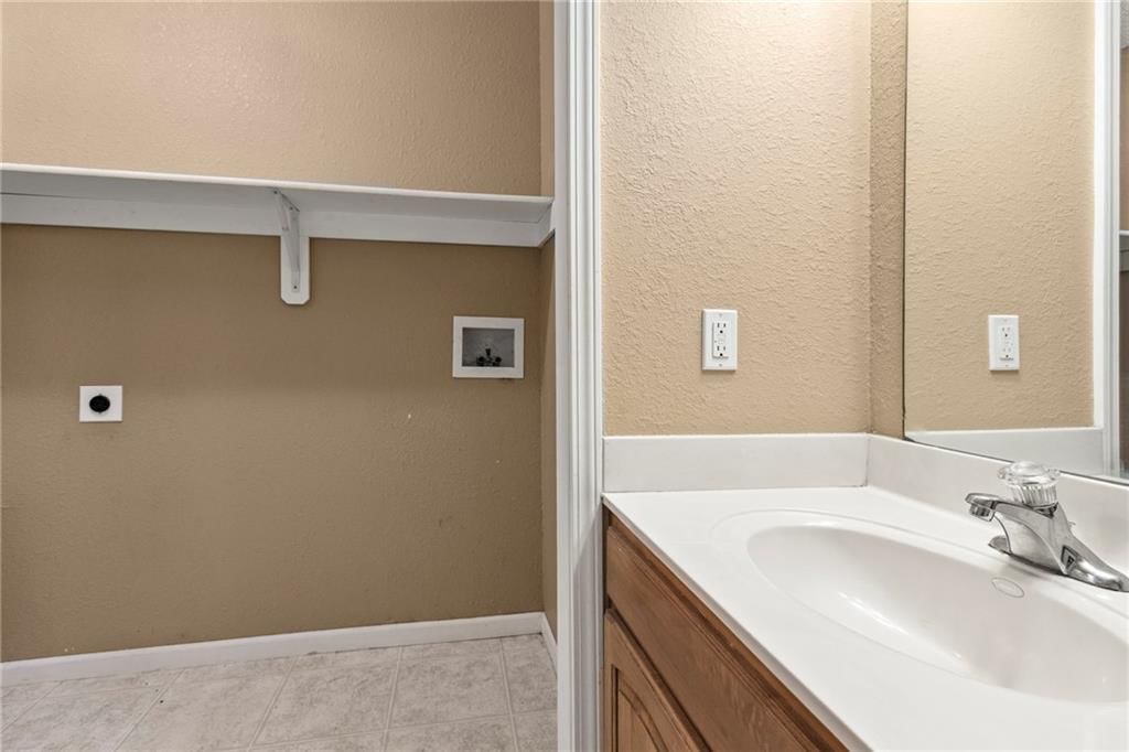 10547 E 46th Terrace — photo 26