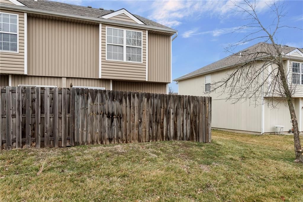 10547 E 46th Terrace — photo 31