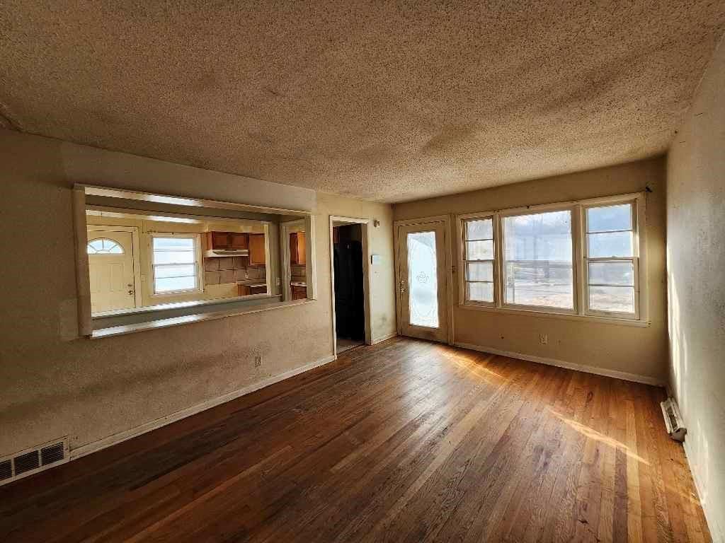 6905 Bellefontaine Avenue — photo 3