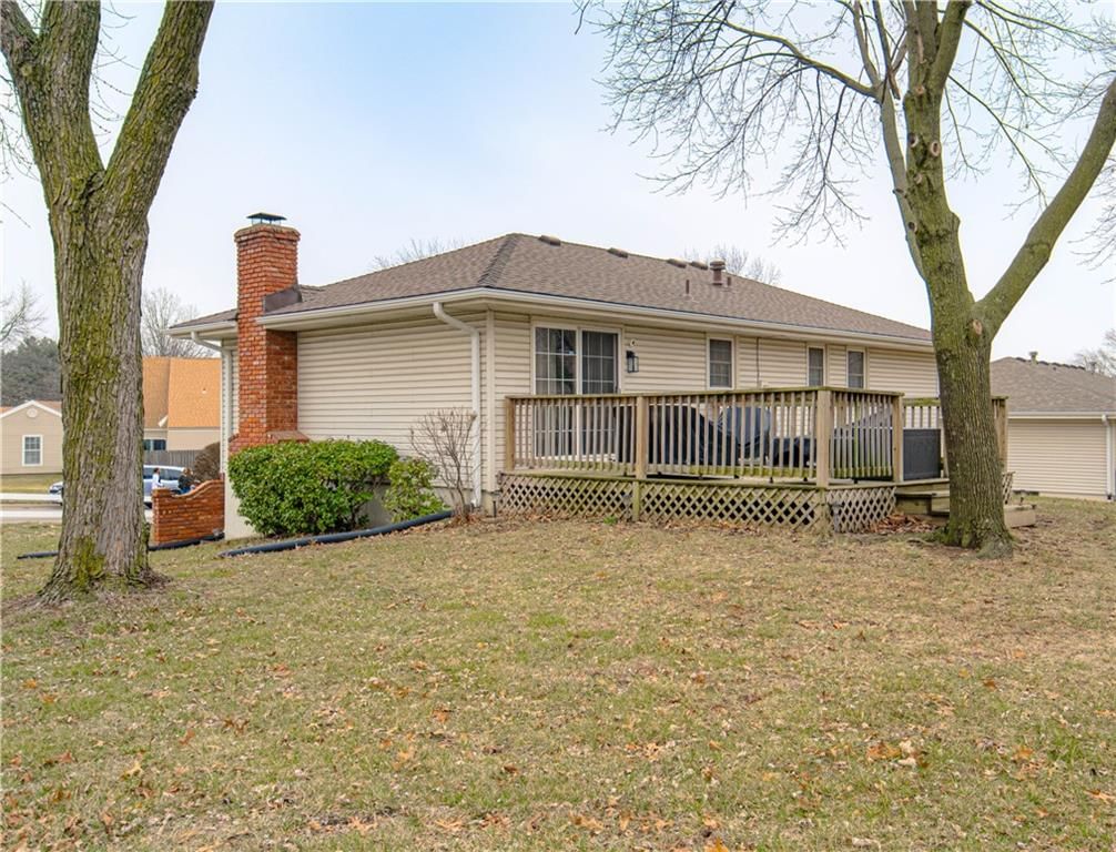 8042 N Stoddard Avenue — photo 33