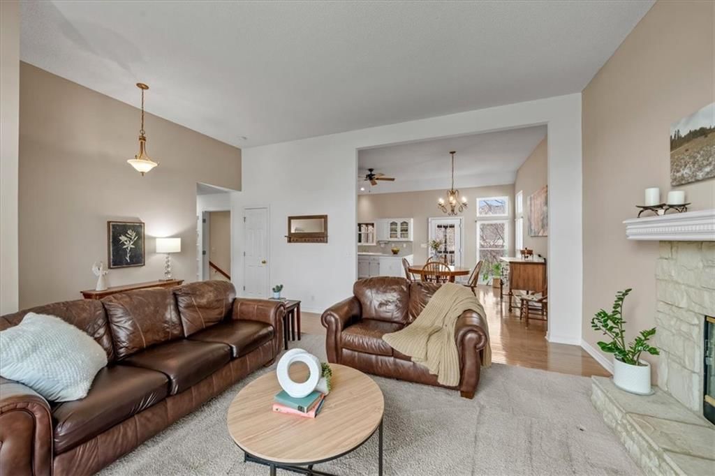 15642 Riley Street — photo 2
