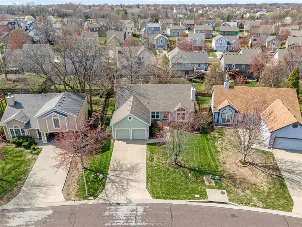 15642 Riley Street — photo 37
