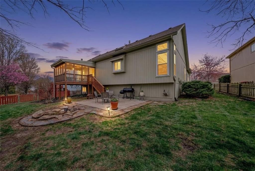 15642 Riley Street — photo 38