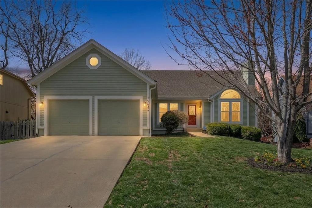 15642 Riley Street — photo 39