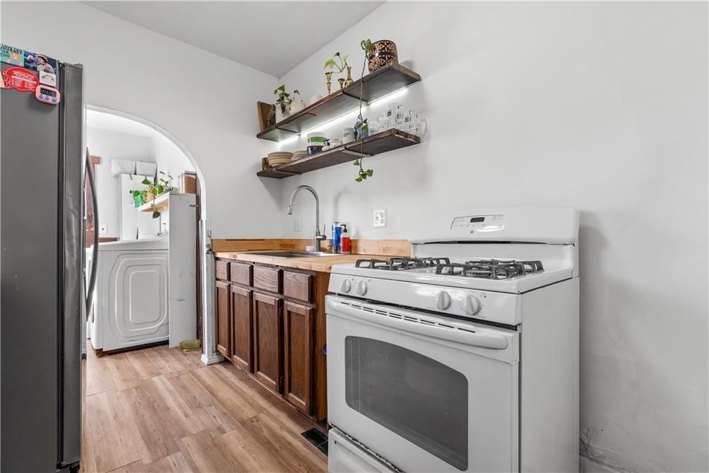 4030 Charlotte Street — photo 11