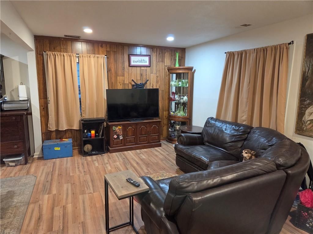5021 Crest Drive — photo 3