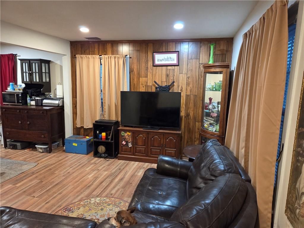 5021 Crest Drive — photo 4