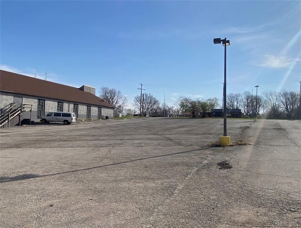 10306 Blue Ridge Boulevard — photo 11