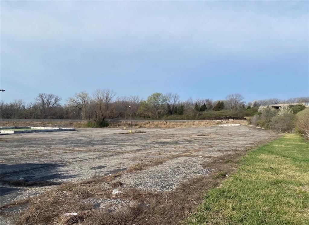 10306 Blue Ridge Boulevard — photo 15