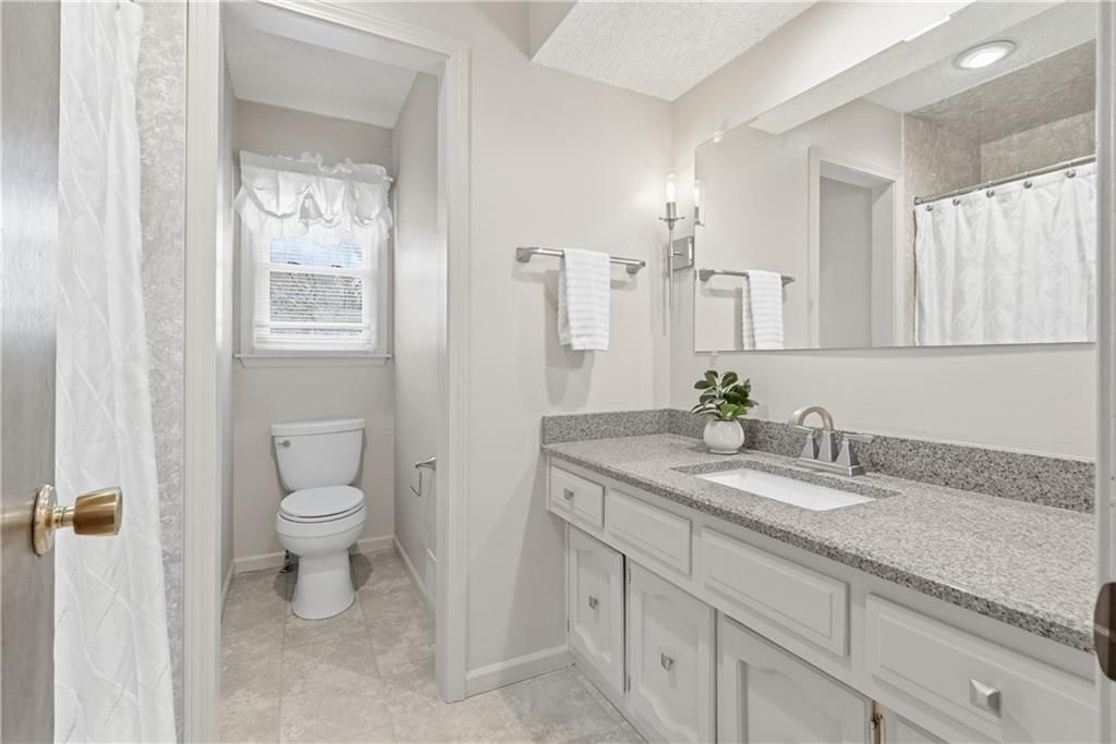 5833 N Beaman Avenue — photo 37