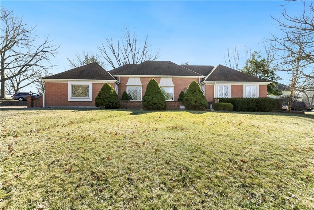3501 NE Shady Lane Drive, Gladstone, MO