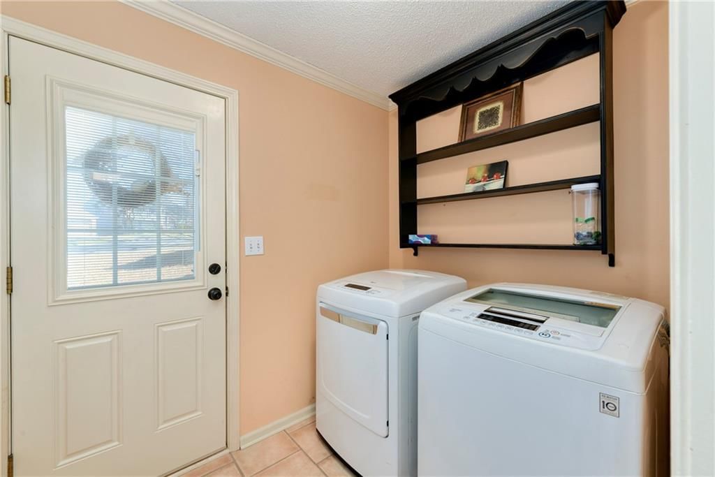 3501 NE Shady Lane Drive — photo 14
