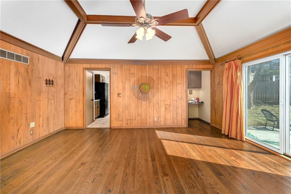 3501 NE Shady Lane Drive — photo 16