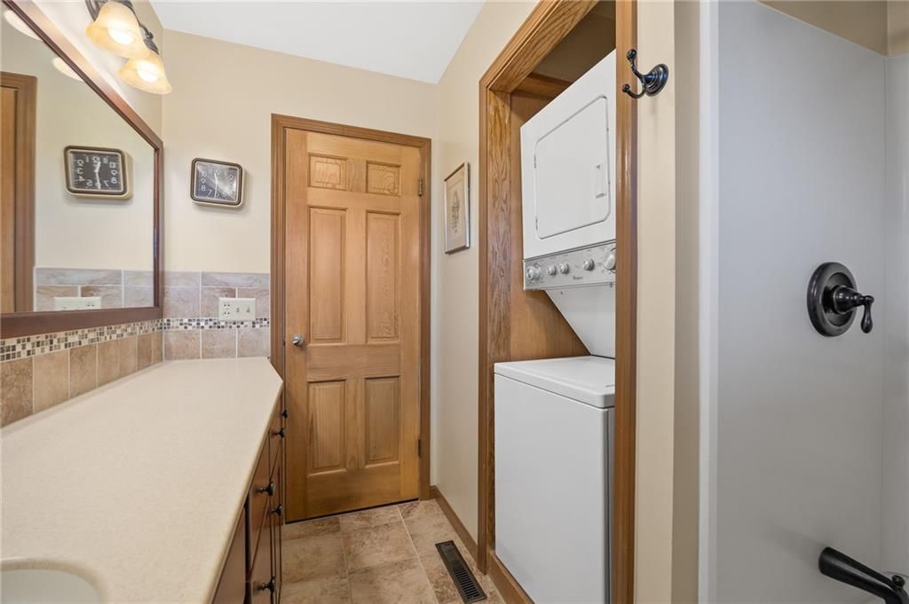 301 N 5th Street — photo 17