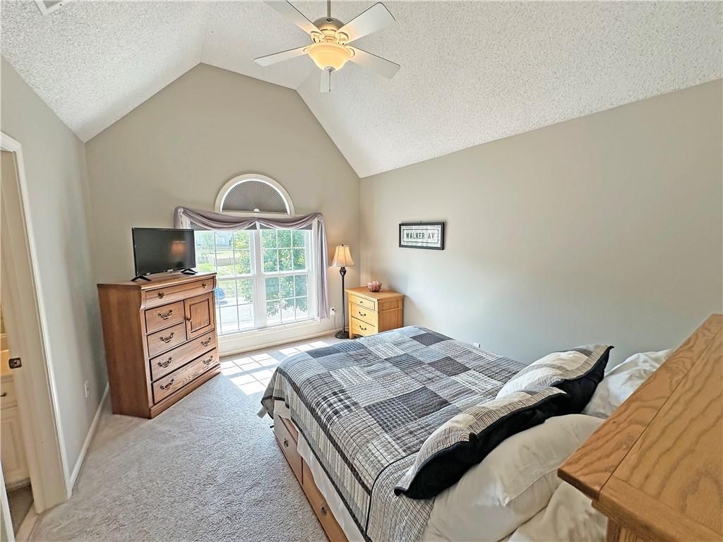 5908 NE CORAL Circle — photo 16