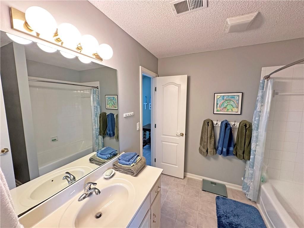 5908 NE CORAL Circle — photo 21