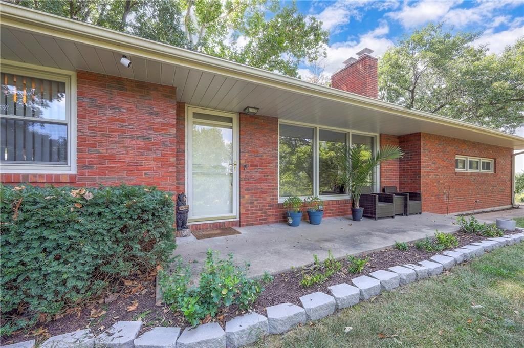 4036 Shrine Park Road, Leavenworth, KS