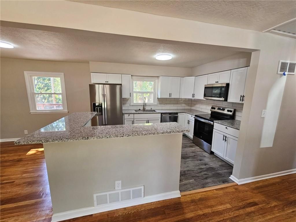 3701 S Greenwich Lane — photo 9