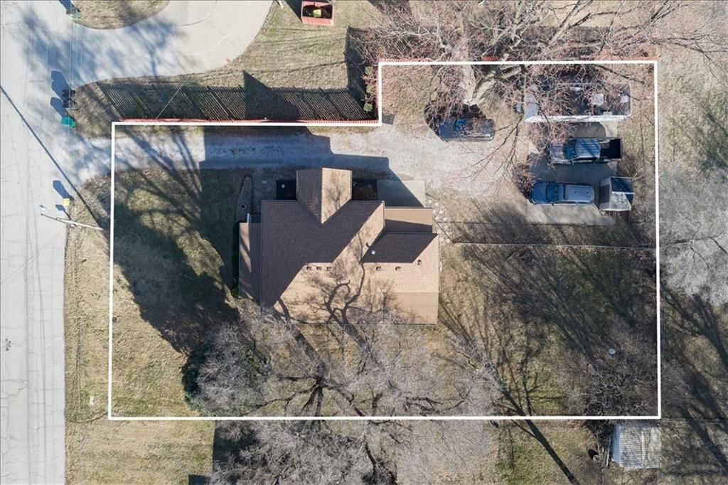 114 Emile Street — photo 2