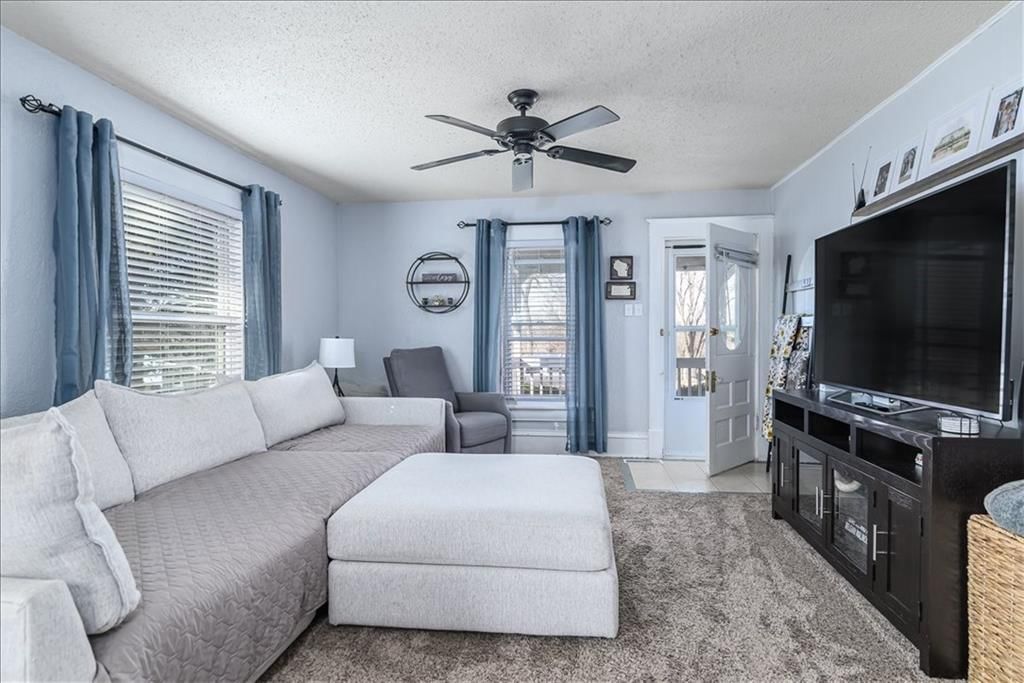 114 Emile Street — photo 3